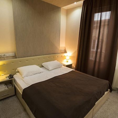 Tbiliseli Inn Tbilisi Exteriör bild