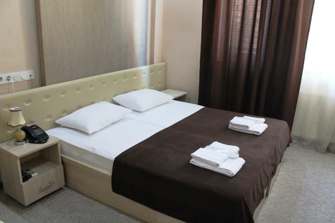 Tbiliseli Inn Tbilisi Exteriör bild